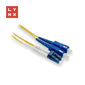 LYNX duplexní patch kabel SM, OS2, LC/SC, 9/125µm, 0,5m LYNX duplexní patch kabel SM, OS2, LC/SC, 9/125µm, 0,5m